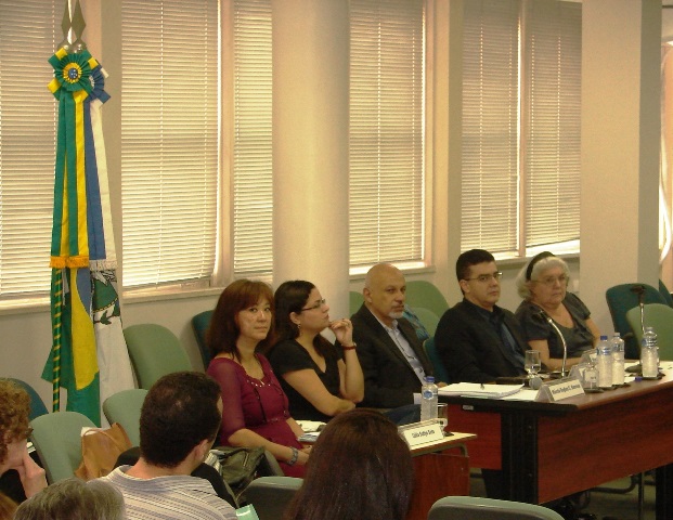 A partir da esq., Auditora Celia Seto, Profª Márcia Barroso, Auditores Luiz Bicalho, Marcelo Lettieri e Vera Teresa Balieiro
